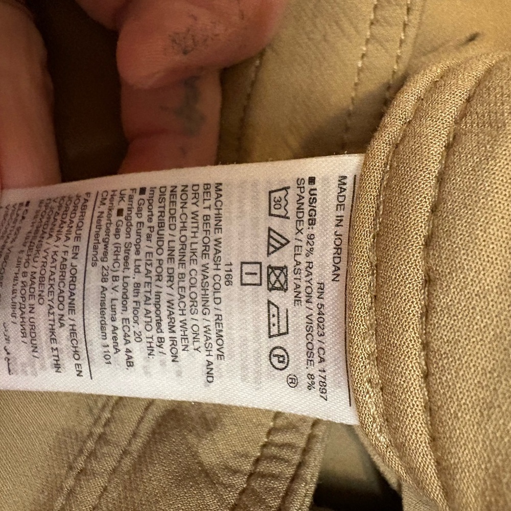 Banana Republic Women's Tan Cargo Joggers - Picture 6 of 9